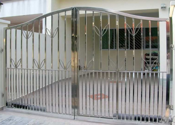 Κίνα Πόρτες Ασφαλείας από ανοξείδωτο χάλυβα ομαλής επιφάνειας, μπροστινές πόρτες από μοντέρνο χάλυβα με λογότυπο της πινακίδας προμηθευτής